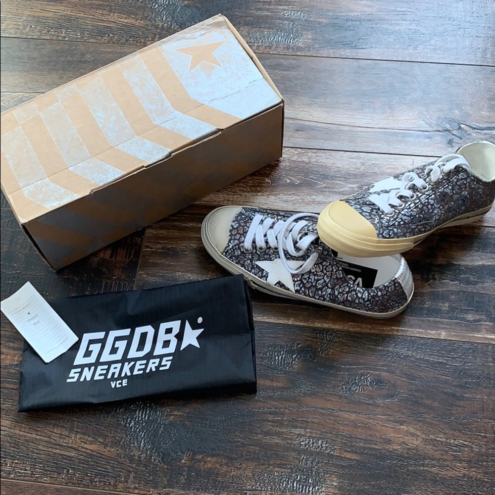 Golden Goose V-Star